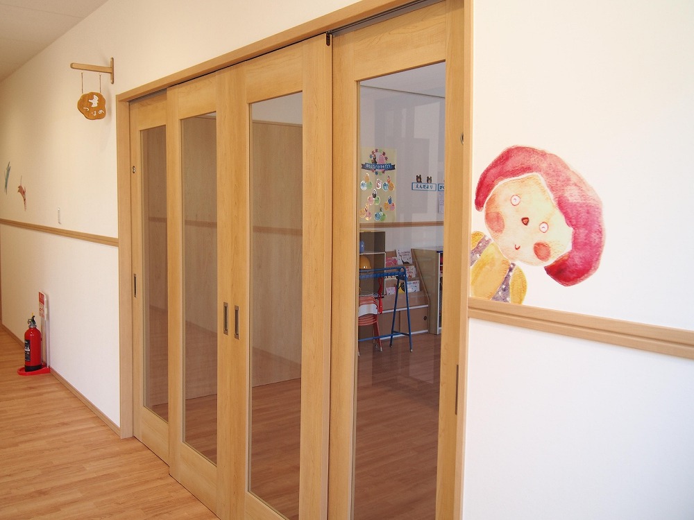 お友達をお迎えする絵